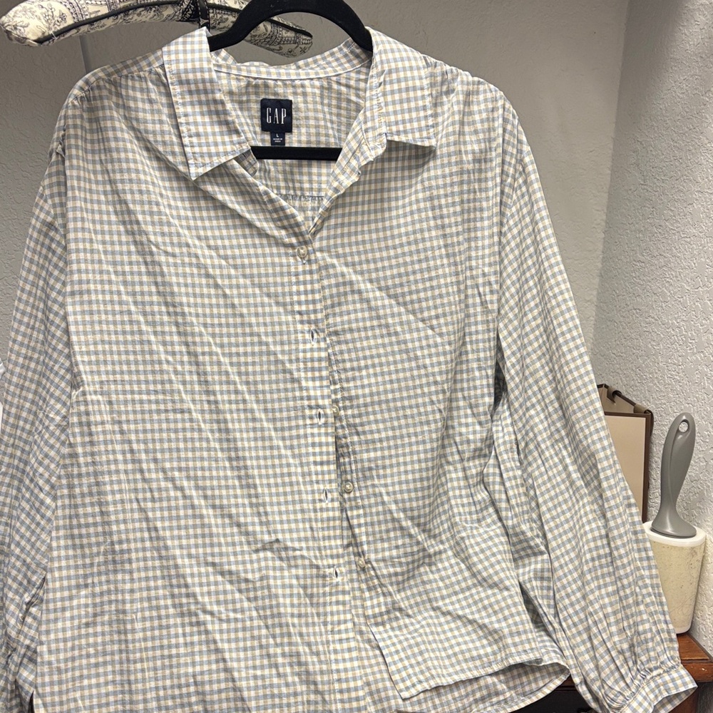 GAP Casual Checkered Shirt - Gray and Cream